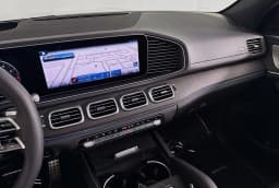 Mercedes-Benz GLS GLS 580 4MATIC SUV 2026 — side view