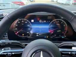 Mercedes-Benz GLS GLS 580 4MATIC SUV 2026 — side view