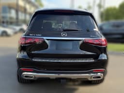 Mercedes-Benz GLS GLS 580 4MATIC SUV 2026 — side view