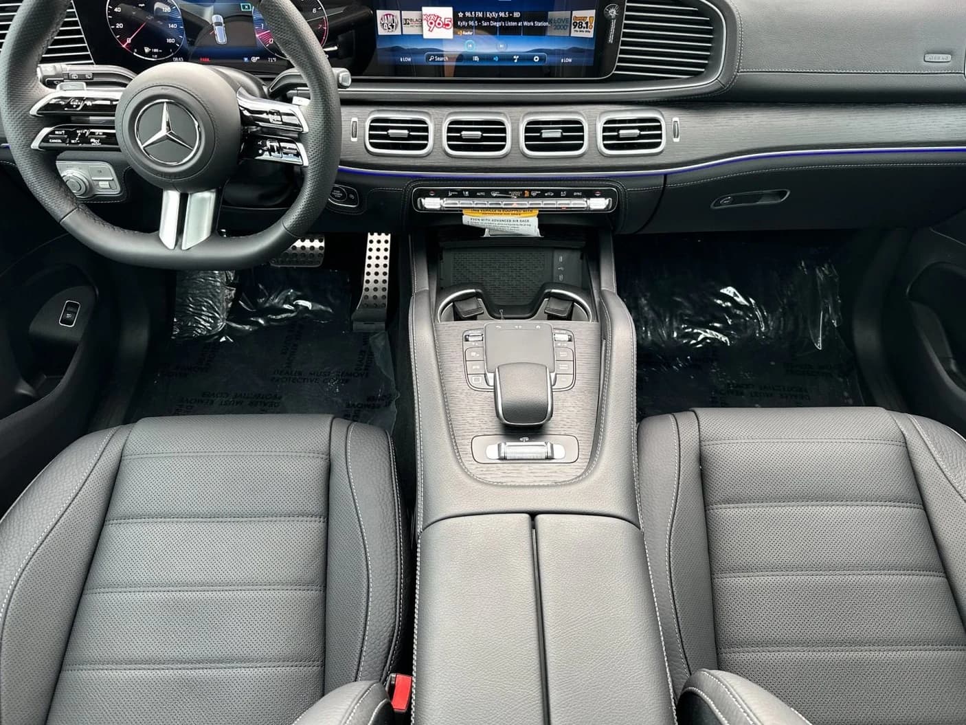Mercedes-Benz GLS GLS 580 4MATIC SUV 2026 — side view