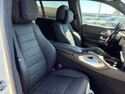 Mercedes-Benz GLS GLS 580 4MATIC SUV 2026 — side view