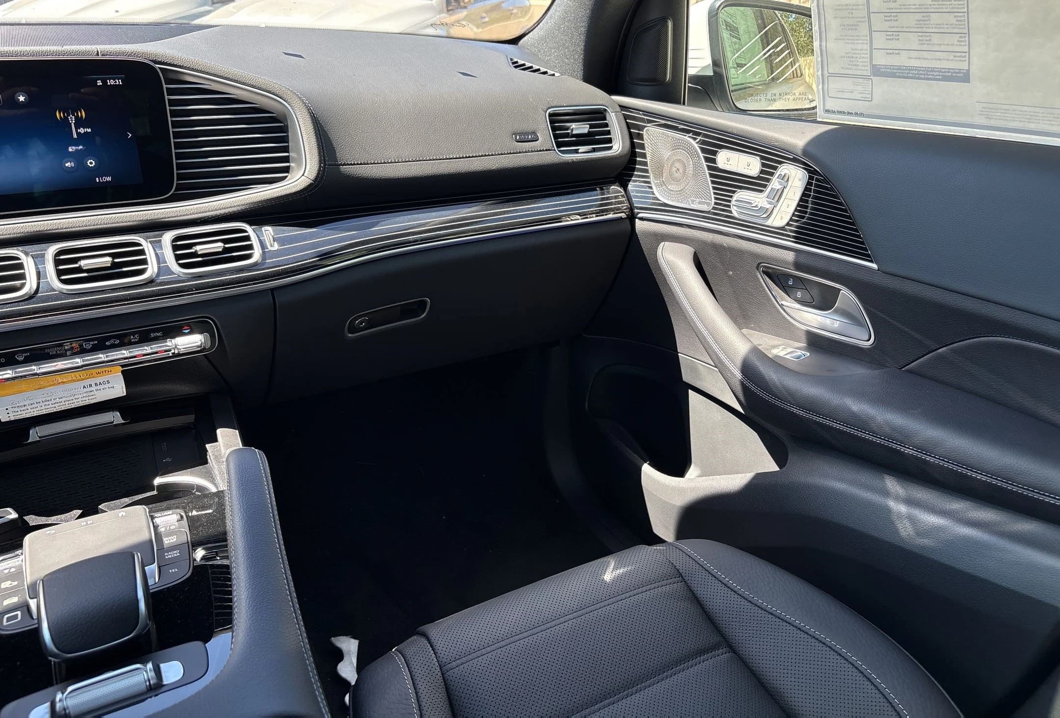 Mercedes-Benz GLS GLS 580 4MATIC SUV 2026 — side view