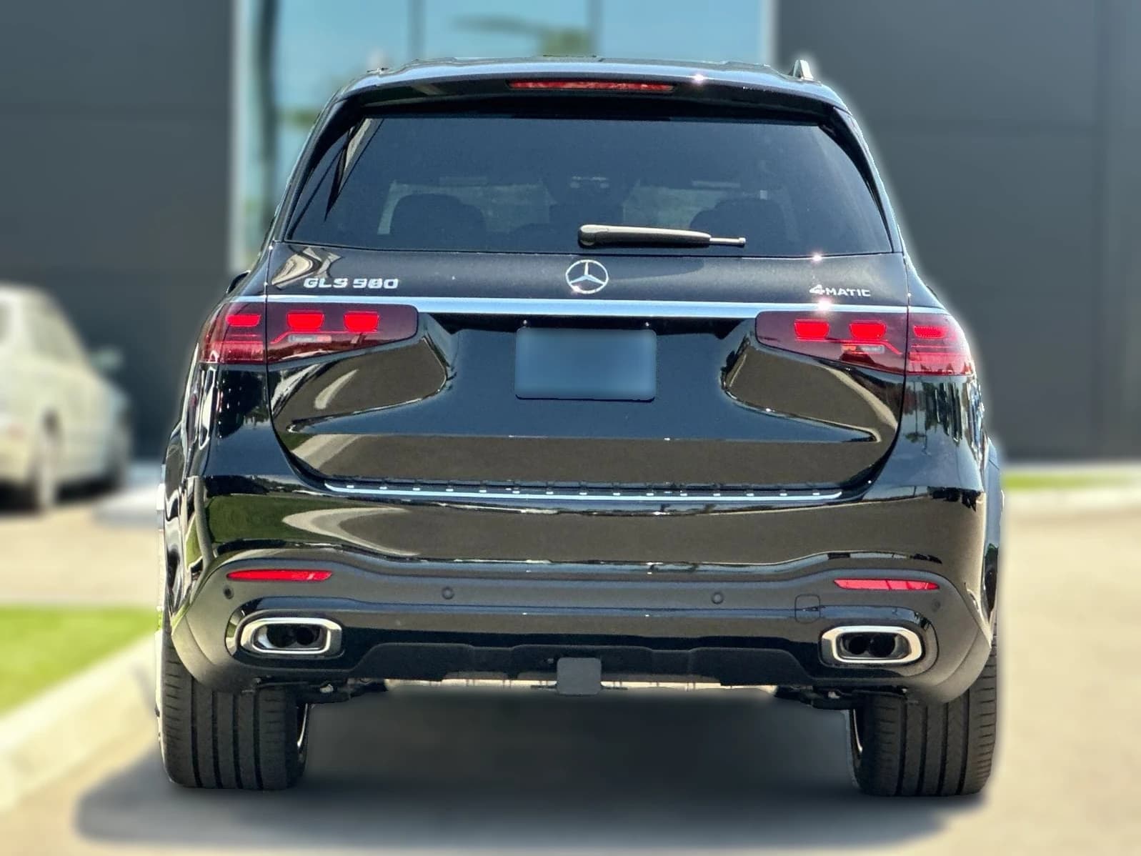 Mercedes-Benz GLS GLS 580 4MATIC SUV 2026 — side view