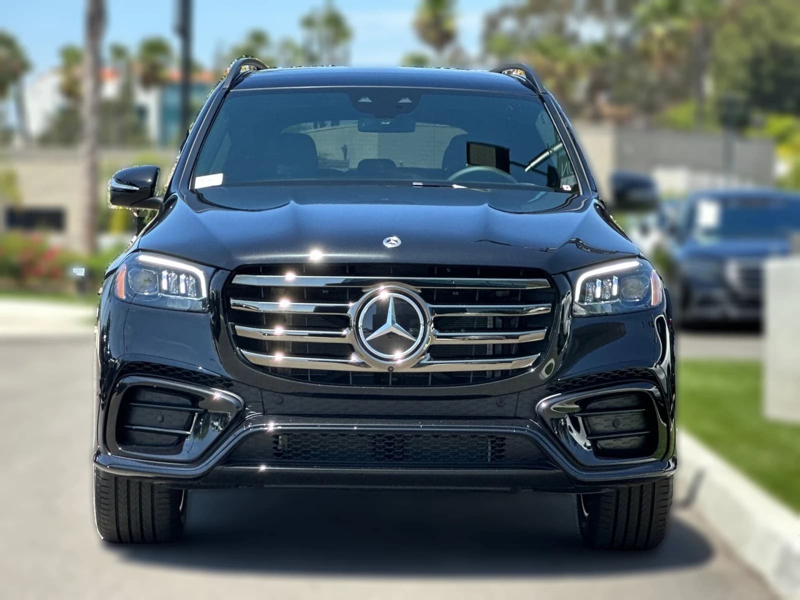 Mercedes-Benz GLS GLS 580 4MATIC SUV 2026 — side view