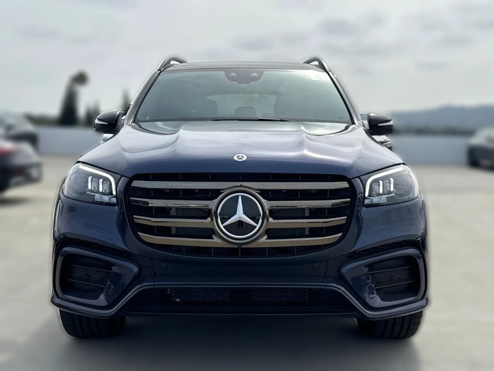 Mercedes-Benz GLS GLS 580 4MATIC SUV 2026 — side view
