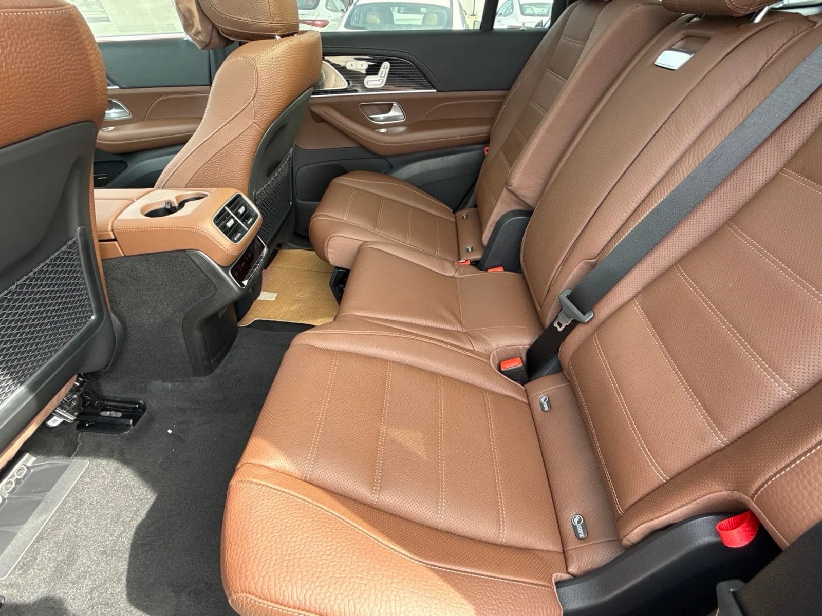 Mercedes-Benz GLS GLS 580 4MATIC SUV 2026 — side view
