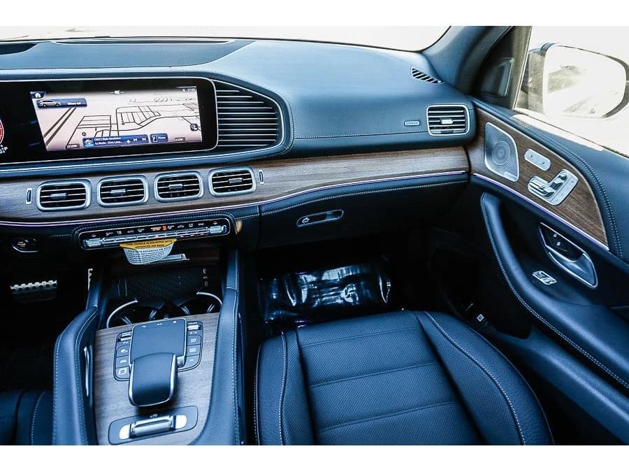 Mercedes-Benz GLS GLS 580 4MATIC SUV 2026 — side view