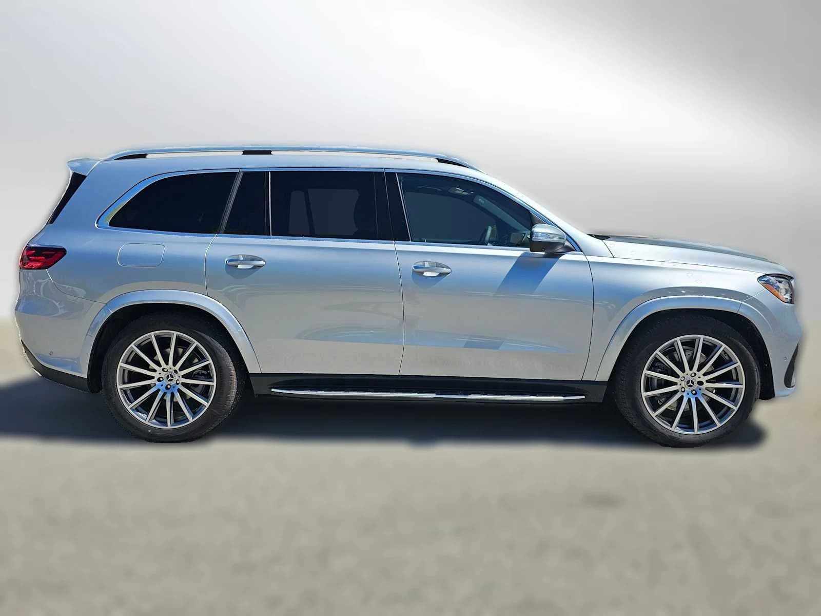 Mercedes-Benz GLS GLS 580 4MATIC SUV 2026 — side view