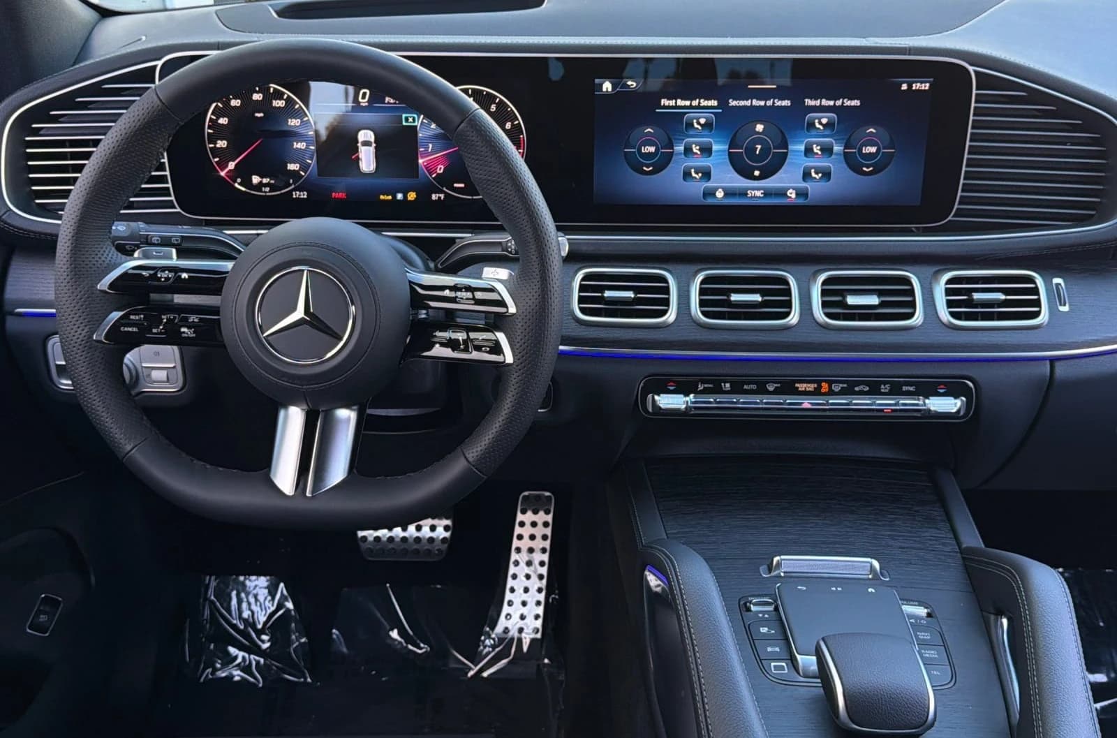 Mercedes-Benz GLS GLS 580 4MATIC SUV 2026 — side view