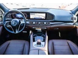 Mercedes-Benz GLS GLS 580 4MATIC SUV 2026 — side view
