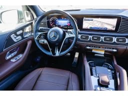 Mercedes-Benz GLS GLS 580 4MATIC SUV 2026 — side view