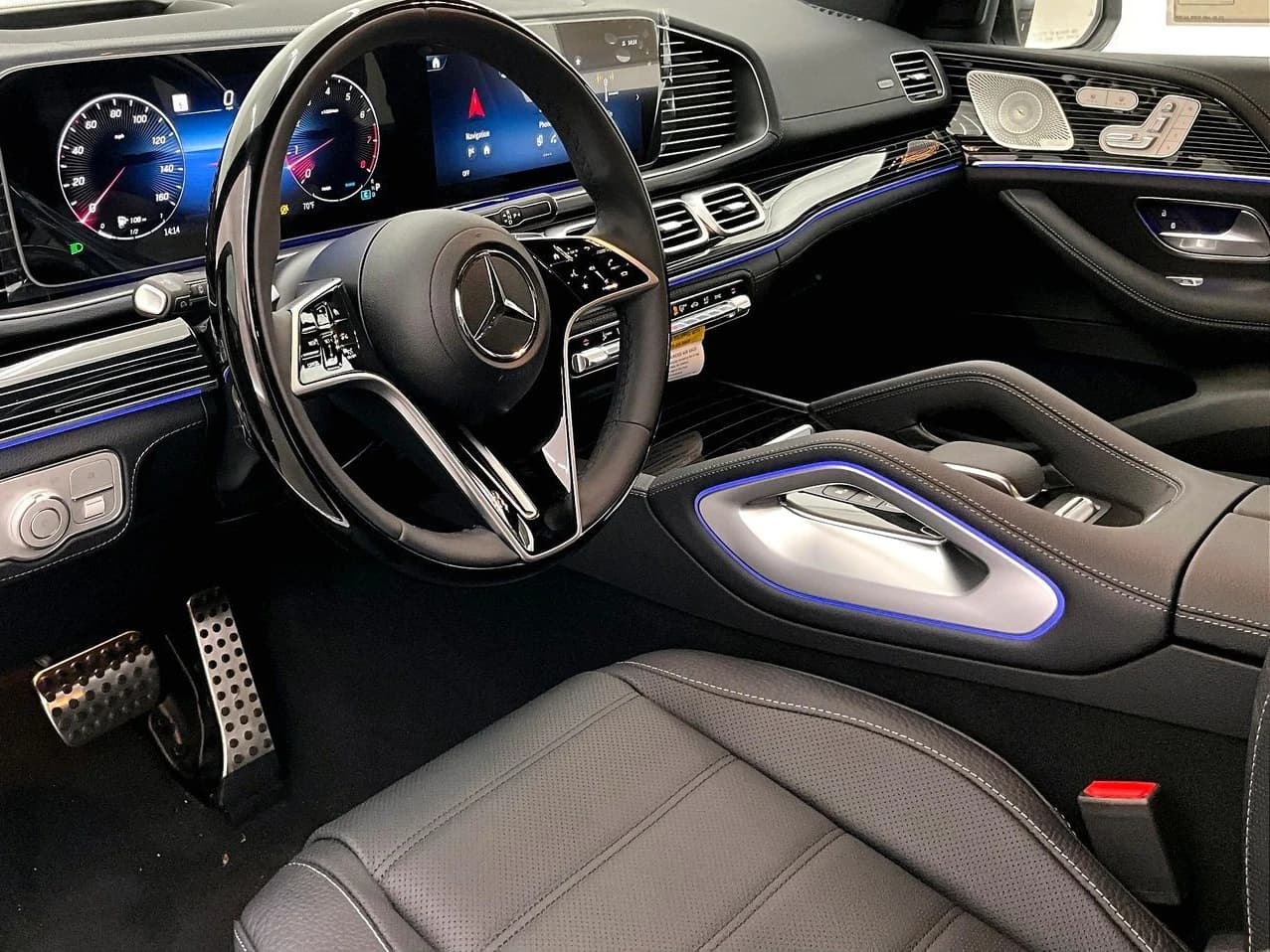 Mercedes-Benz GLS GLS 580 4MATIC SUV 2026 — side view