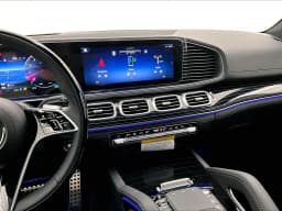 Mercedes-Benz GLS GLS 580 4MATIC SUV 2026 — side view