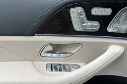 Mercedes-Benz GLS GLS 580 4MATIC SUV 2026 — side view