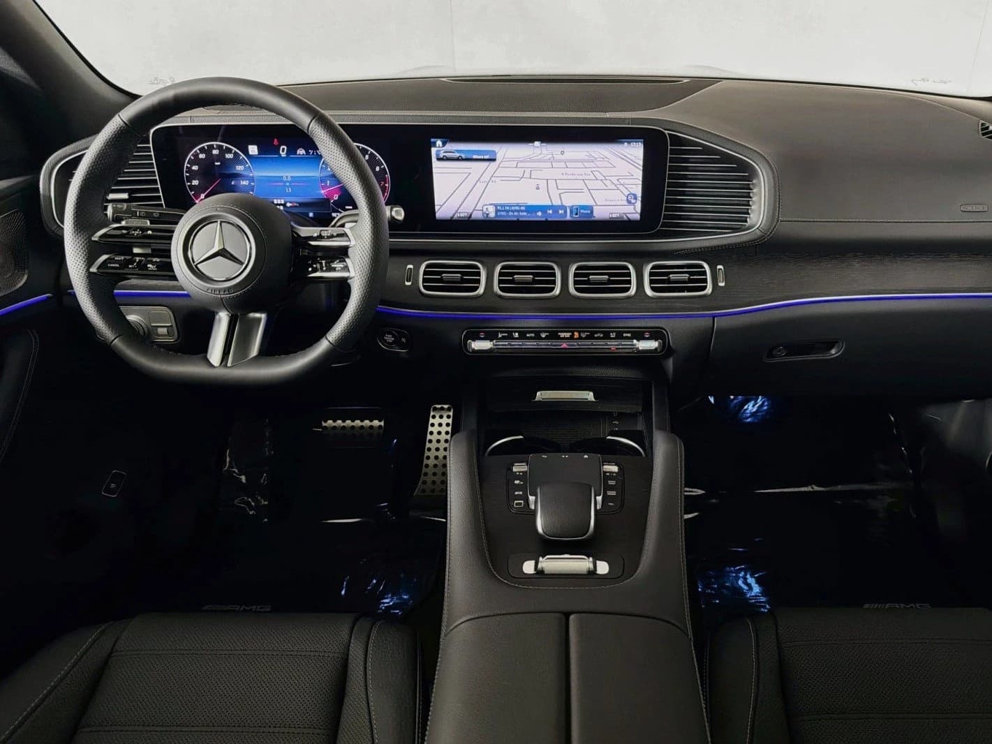 Mercedes-Benz GLS GLS 580 4MATIC SUV 2026 — side view