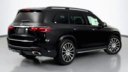 Mercedes-Benz GLS GLS 580 4MATIC SUV 2026 — side view