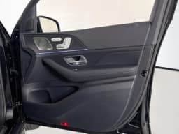 Mercedes-Benz GLS GLS 580 4MATIC SUV 2026 — side view