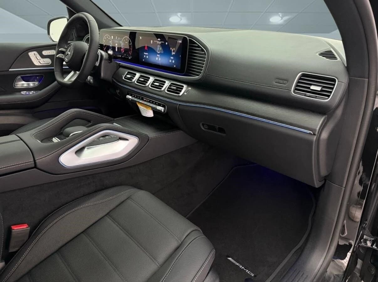 Mercedes-Benz GLS GLS 580 4MATIC SUV 2026 — side view