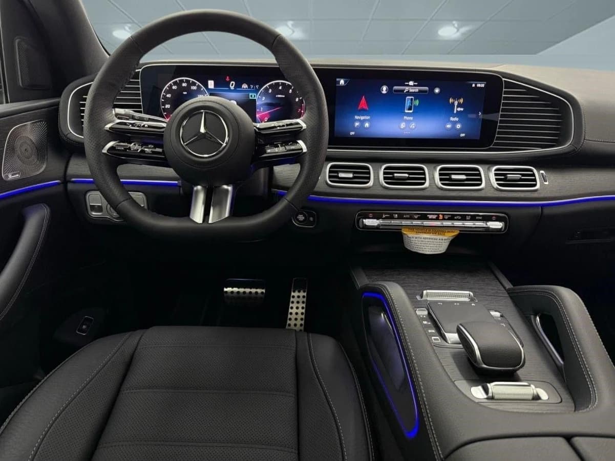 Mercedes-Benz GLS GLS 580 4MATIC SUV 2026 — side view
