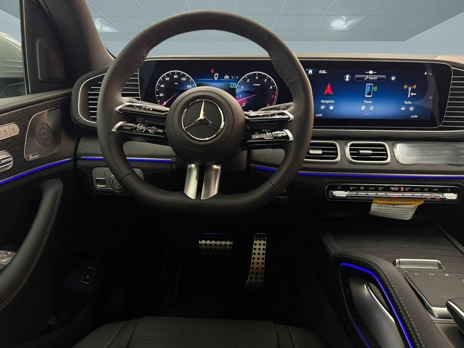 Mercedes-Benz GLS GLS 580 4MATIC SUV 2026 — side view