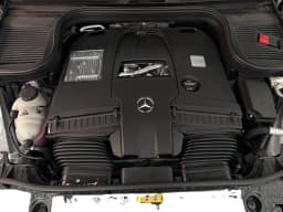 Mercedes-Benz GLS GLS 580 4MATIC SUV 2026 — side view
