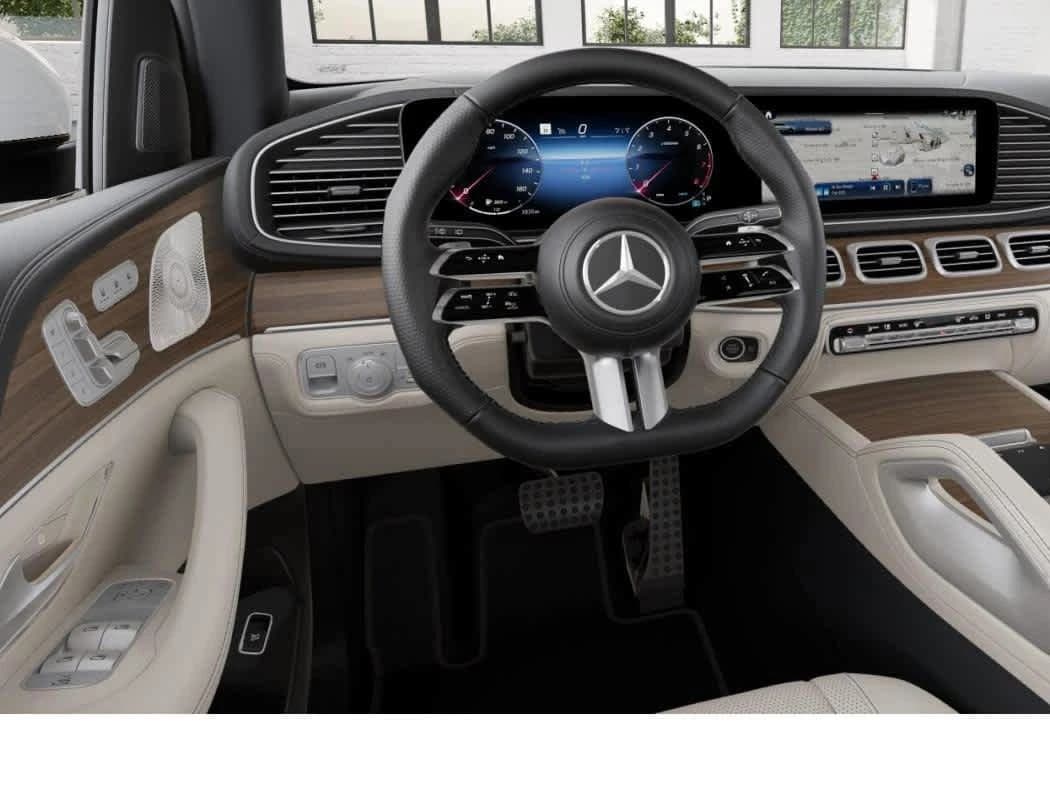 Mercedes-Benz GLS GLS 580 4MATIC SUV 2026 — side view