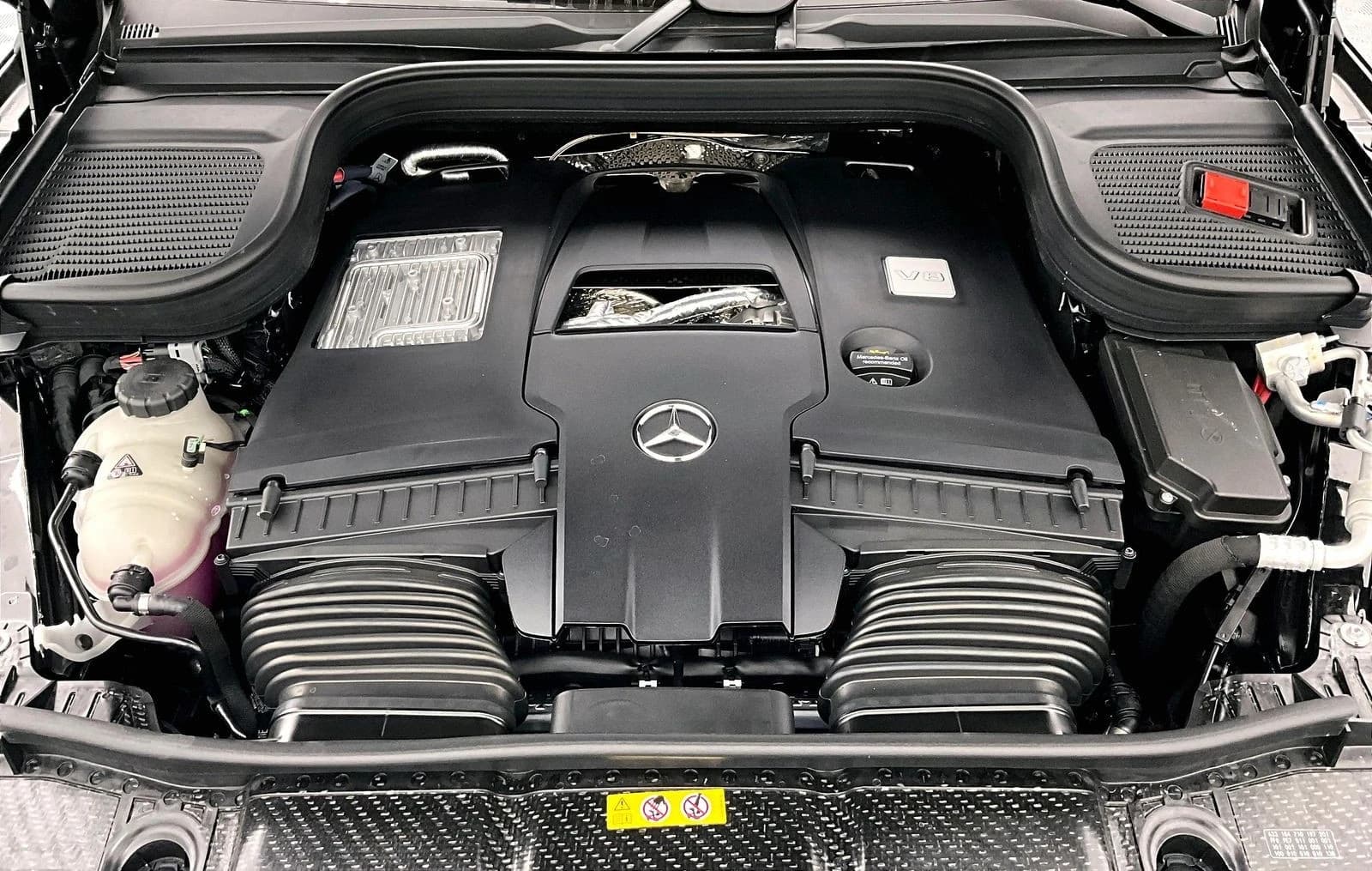 Mercedes-Benz GLS GLS 580 4MATIC SUV 2026 — side view