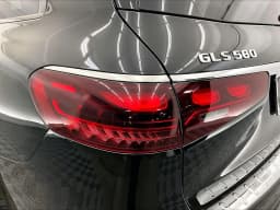 Mercedes-Benz GLS GLS 580 4MATIC SUV 2026 — side view