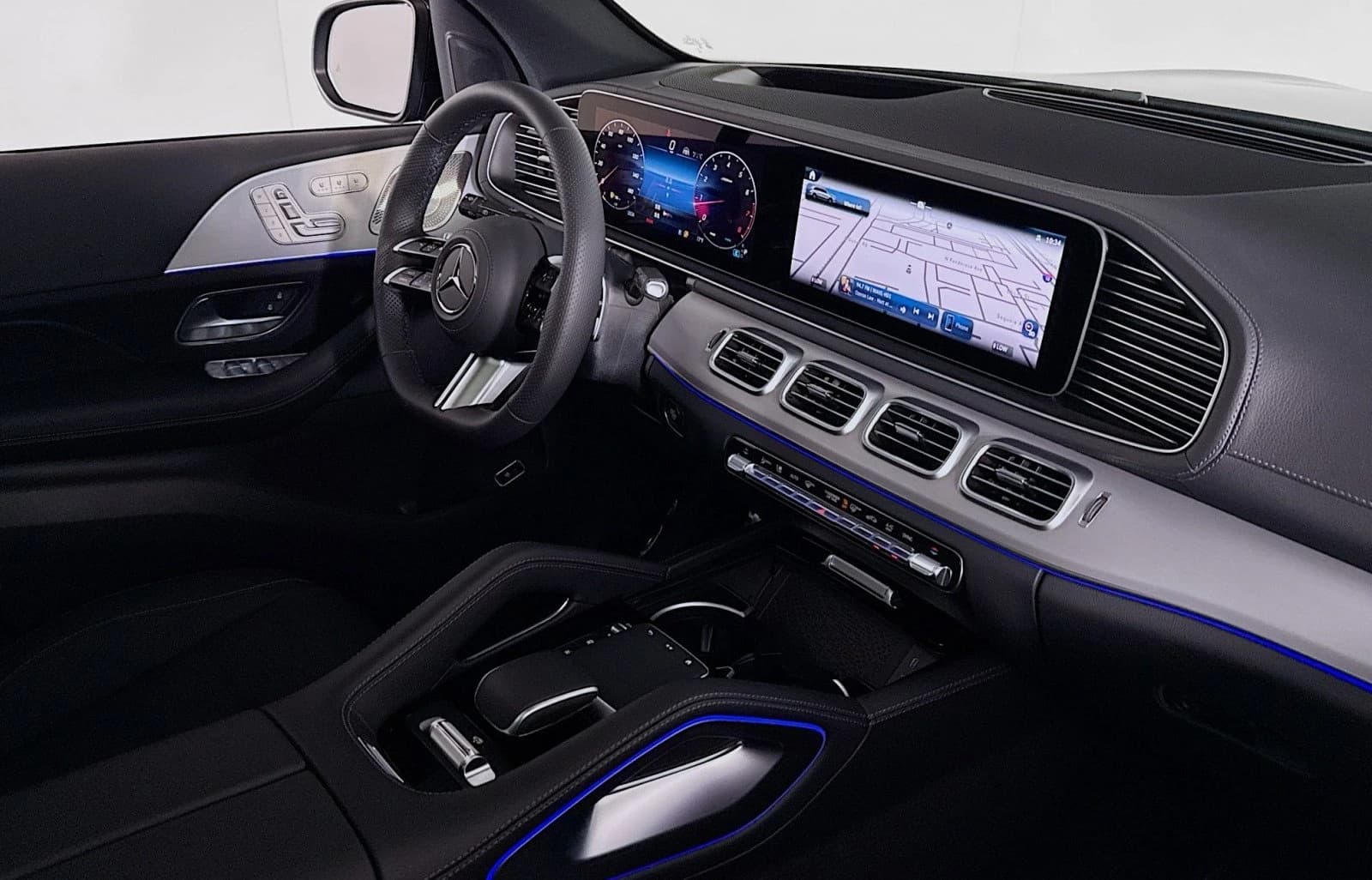Mercedes-Benz GLS GLS 580 4MATIC SUV 2026 — side view