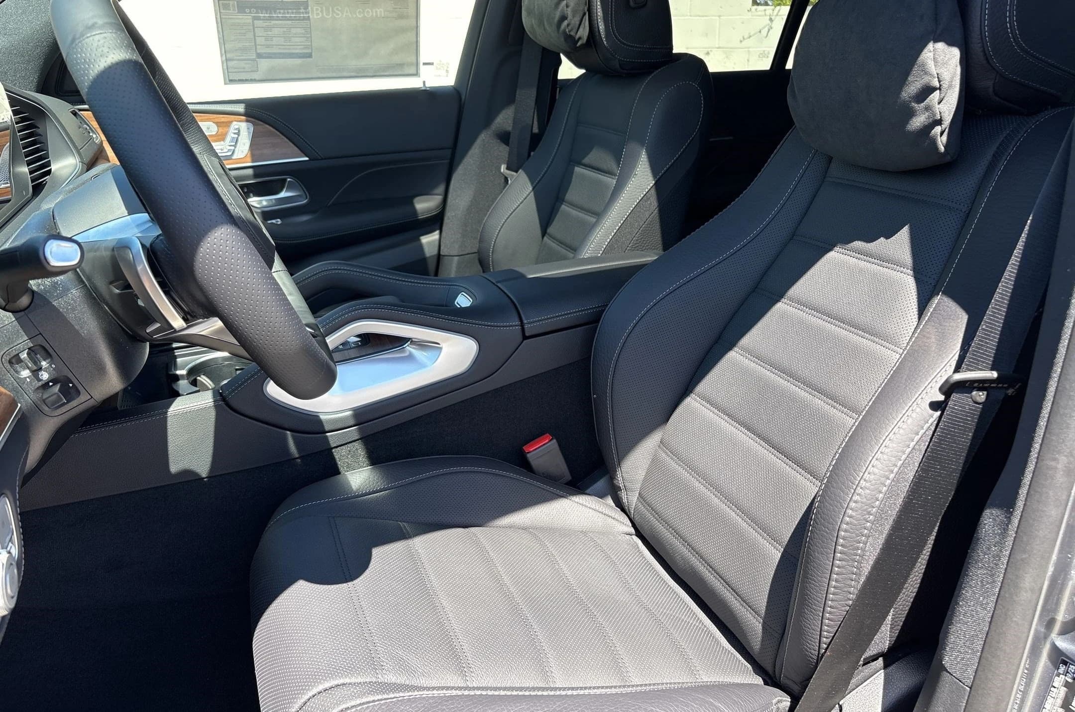 Mercedes-Benz GLS GLS 580 4MATIC SUV 2026 — side view