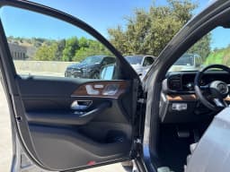 Mercedes-Benz GLS GLS 580 4MATIC SUV 2026 — side view