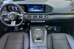 Mercedes-Benz GLS GLS 580 4MATIC SUV 2026 — side view