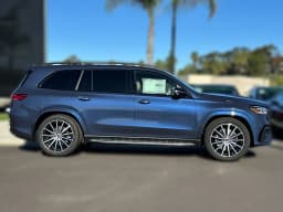 Mercedes-Benz GLS GLS 580 4MATIC SUV 2026 — side view
