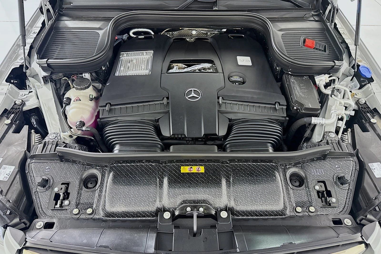 Mercedes-Benz GLS GLS 580 4MATIC SUV 2026 — side view