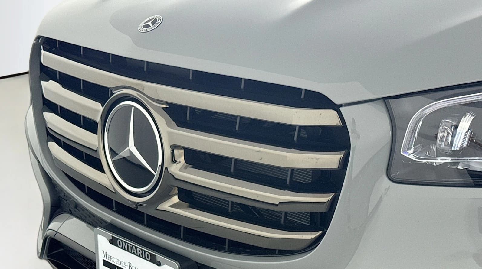 Mercedes-Benz GLS GLS 580 4MATIC SUV 2026 — side view