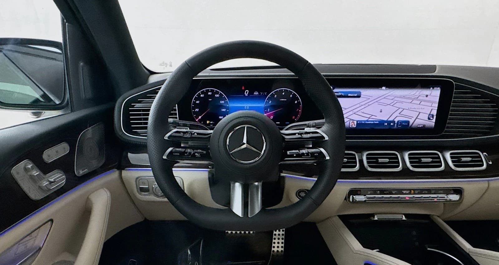 Mercedes-Benz GLS GLS 580 4MATIC SUV 2026 — side view