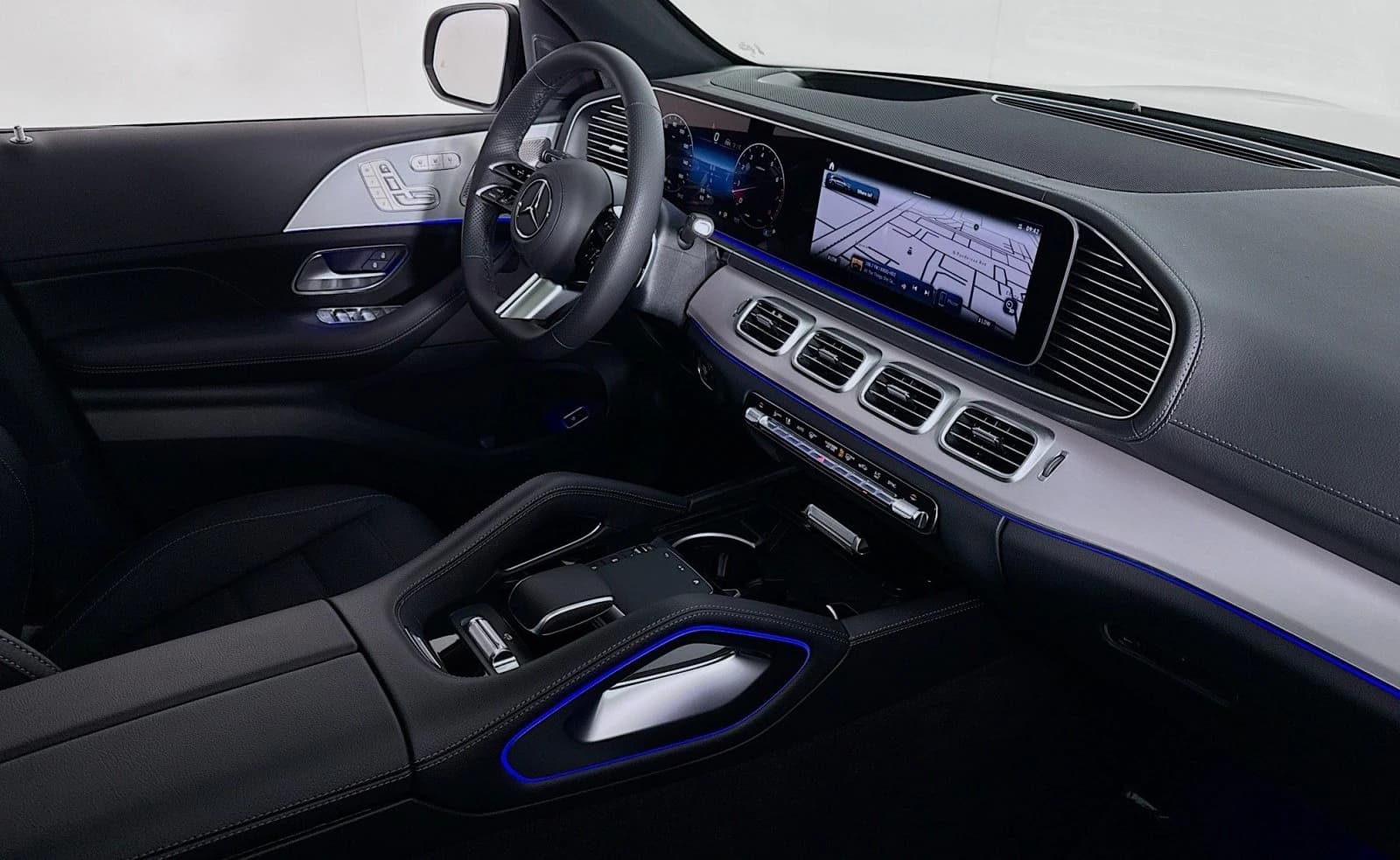 Mercedes-Benz GLS GLS 580 4MATIC SUV 2026 — side view