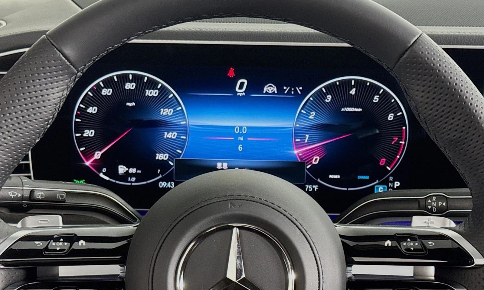 Mercedes-Benz GLS GLS 580 4MATIC SUV 2026 — side view