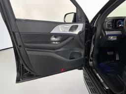 Mercedes-Benz GLS GLS 580 4MATIC SUV 2026 — side view