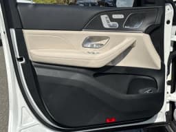 Mercedes-Benz GLS GLS 580 4MATIC SUV 2026 — side view