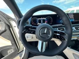 Mercedes-Benz GLS GLS 580 4MATIC SUV 2026 — side view