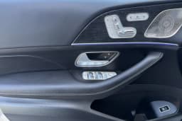 Mercedes-Benz GLS GLS 580 4MATIC SUV 2026 — side view