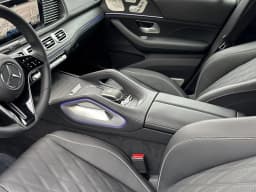 Mercedes-Benz GLS Maybach GLS 600 4MATIC SUV 2026 — side view