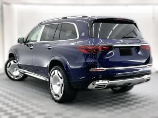 Mercedes-Benz GLS Maybach GLS 600 4MATIC SUV Mercedes-Benz GLS Maybach GLS 600 4MATIC SUV