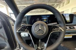 Mercedes-Benz GLS Maybach GLS 600 4MATIC SUV 2026 — side view