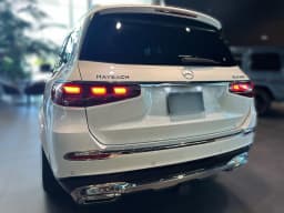 Mercedes-Benz GLS Maybach GLS 600 4MATIC SUV 2026 — side view