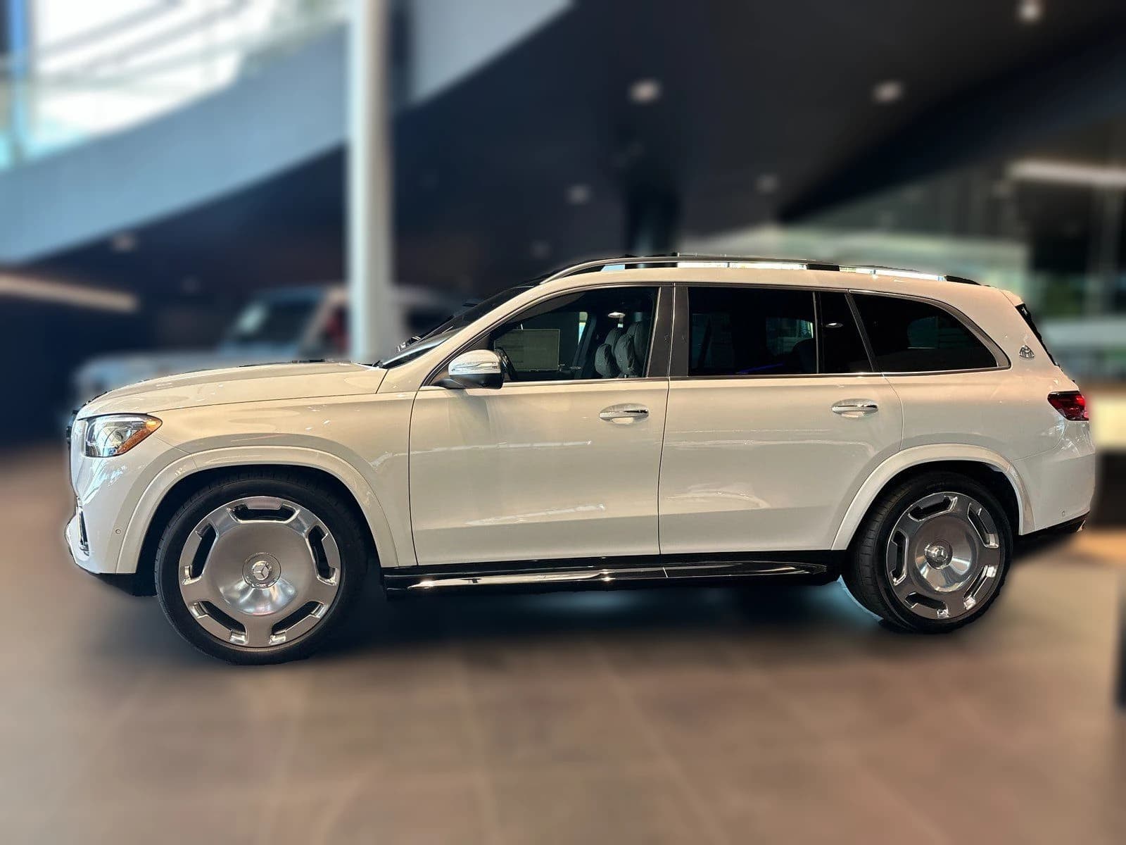 Mercedes-Benz GLS Maybach GLS 600 4MATIC SUV 2026 — side view