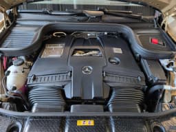 Mercedes-Benz GLS Maybach GLS 600 4MATIC SUV 2026 — side view
