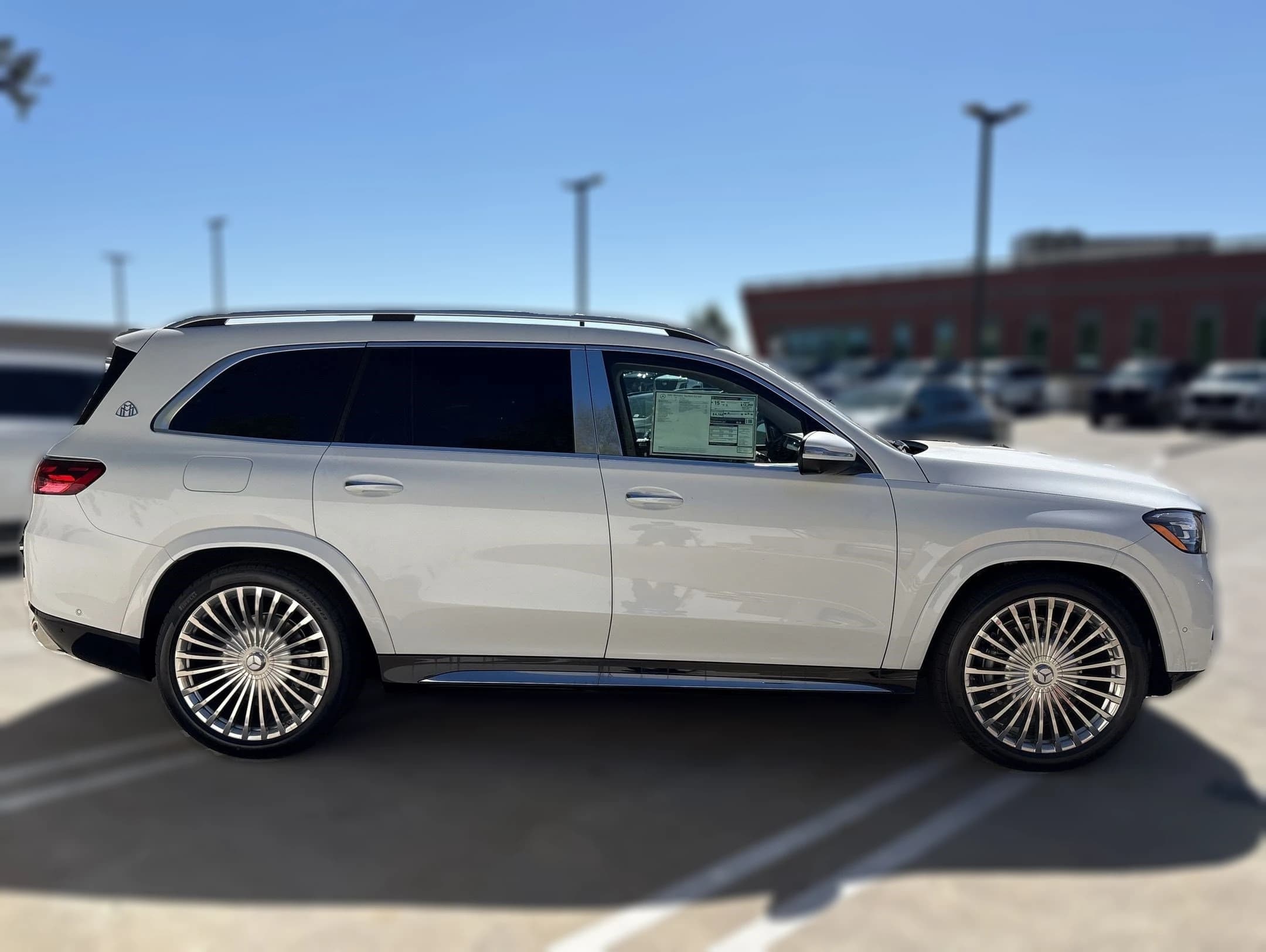 Mercedes-Benz GLS Maybach GLS 600 4MATIC SUV 2026 — side view