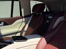 Mercedes-Benz GLS Maybach GLS 600 4MATIC SUV 2026 — side view